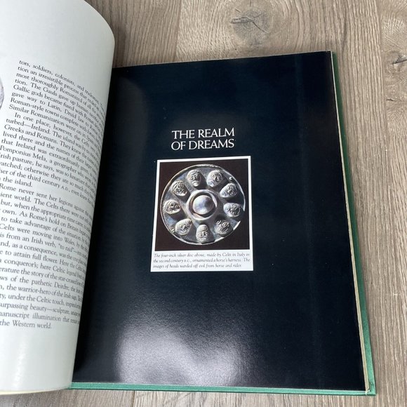 Barbarian Kings - Treasures of the World -  Stonehenge Press  1982 with foldouts - Picture 13 of 14